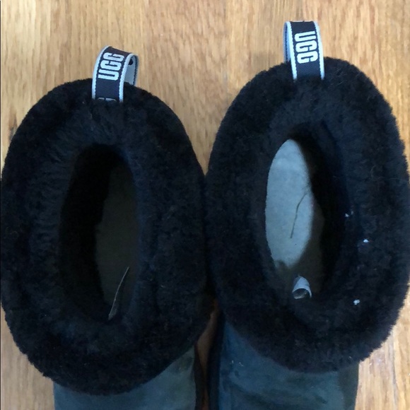 Black Ugg Short Boots - Picture 6 of 7